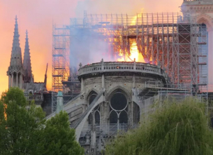 Scienza per tutti Notre-Dame de Paris: da cattedrale in fiamme a oggetto di ricerca.